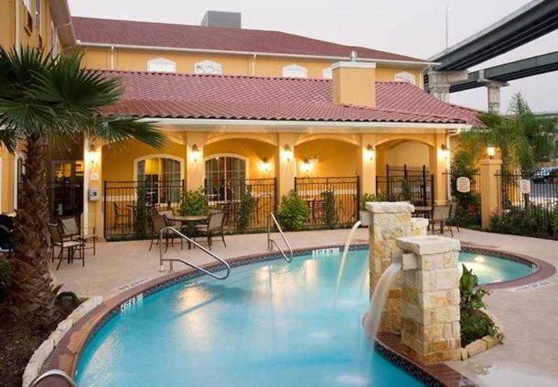 Towneplace Suites By Marriott San Antonio Airport Εξωτερικό φωτογραφία