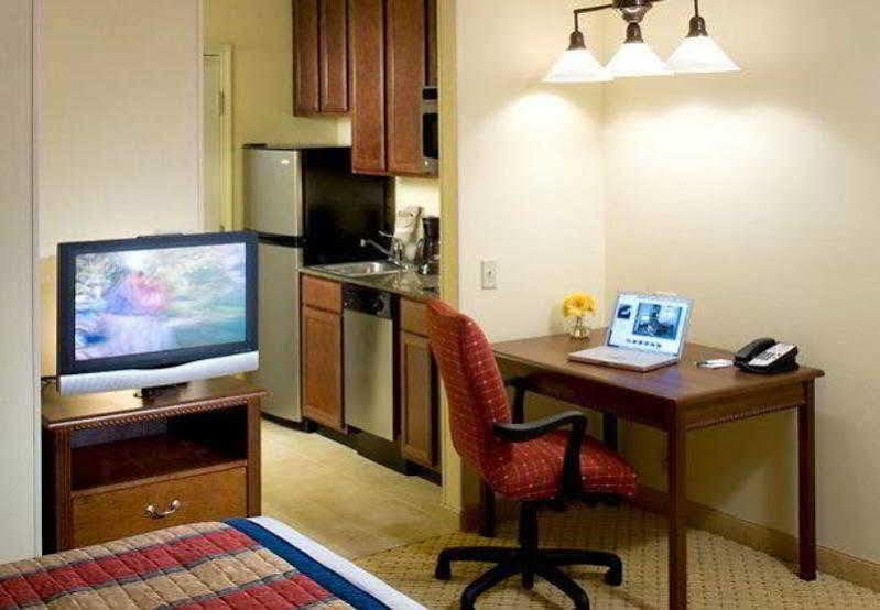 Towneplace Suites By Marriott San Antonio Airport Εξωτερικό φωτογραφία