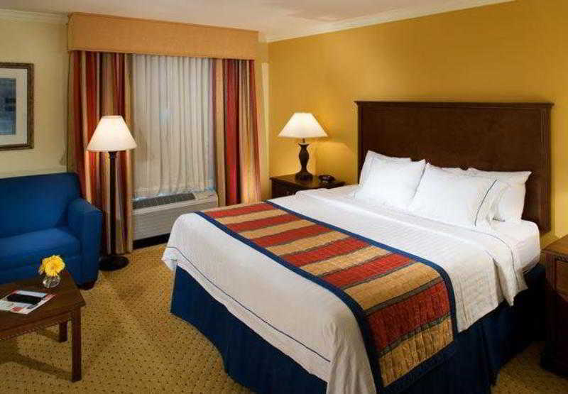 Towneplace Suites By Marriott San Antonio Airport Εξωτερικό φωτογραφία