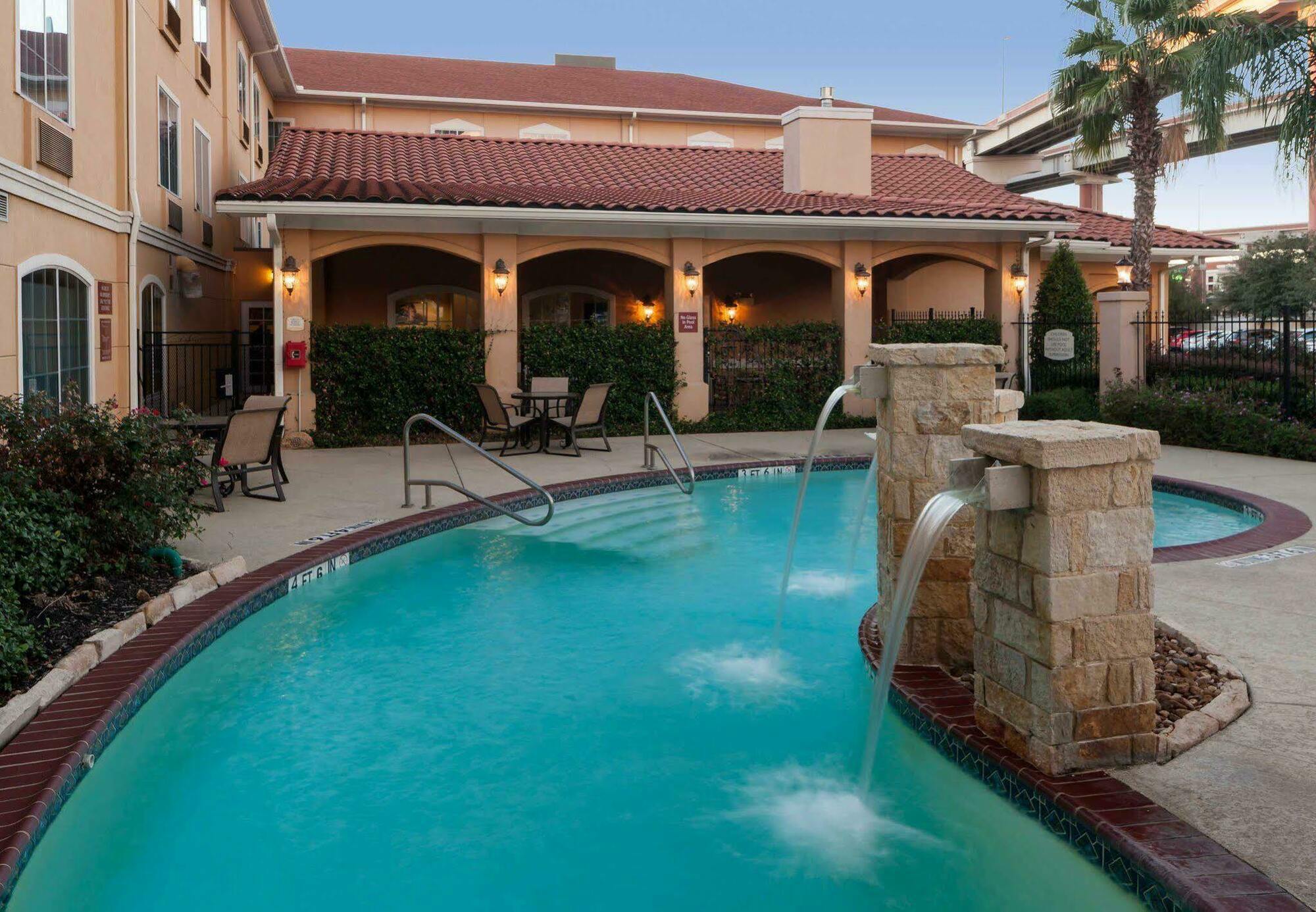 Towneplace Suites By Marriott San Antonio Airport Εξωτερικό φωτογραφία
